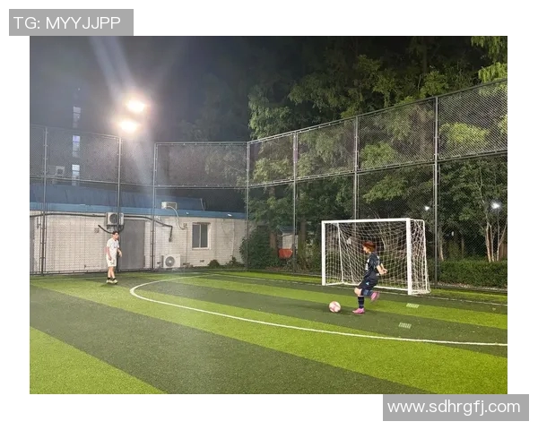 足球明星亲自解读背景音乐的魅力与影响力探索音乐与足球的完美结合